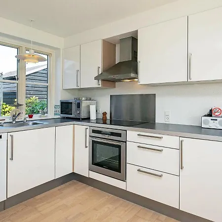 Holiday home 6 Person In Hj Rring *